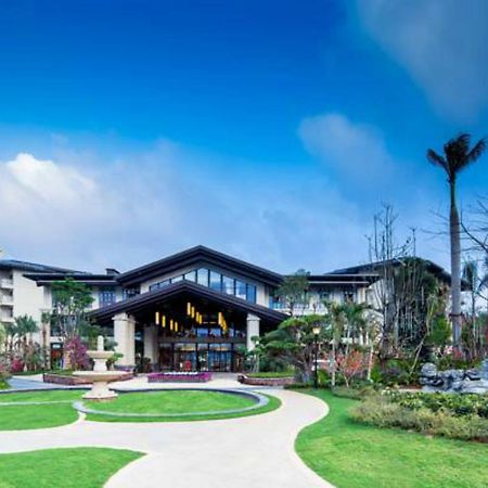 Roeasy Hospitality Hotel Санья Екстер'єр фото