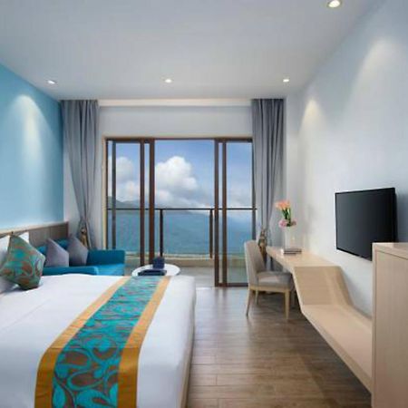 Roeasy Hospitality Hotel Санья Екстер'єр фото