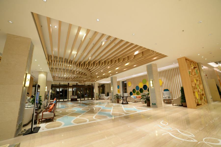 Roeasy Hospitality Hotel Санья Екстер'єр фото